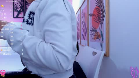  EMILY  online show from January 9, 2025, 8:13 am