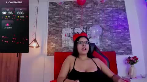 emily_sc online show from February 7, 2025, 7:06 pm
