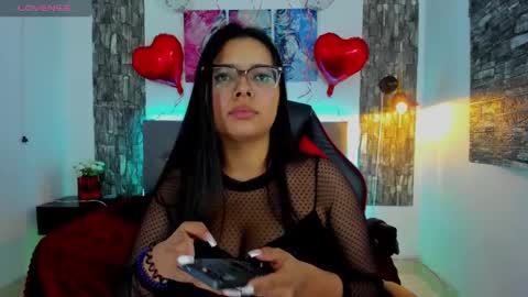 emily_sc online show from February 15, 2025, 9:48 pm