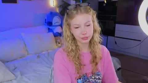 emily shepard online show from April 24, 2026, 2:36 am