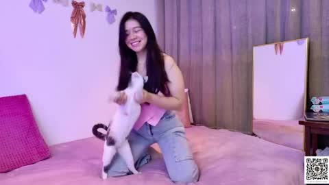 Emily online show from April 28, 2026, 11:10 pm