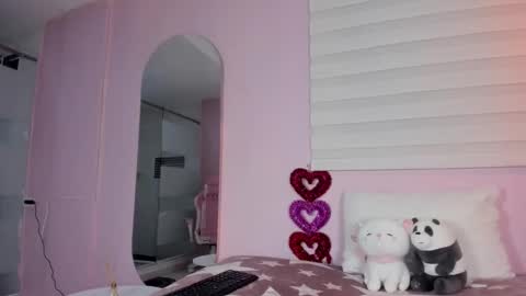 Emily online show from February 8, 2025, 12:39 pm