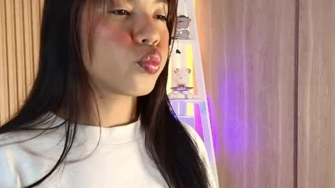 Emily online show from April 15, 2026, 12:23 pm