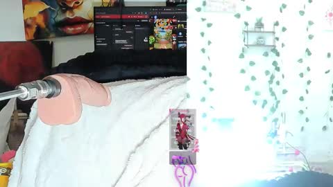 Emily Thompson33 online show from March 10, 2026, 3:11 am