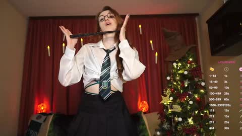 Lia online show from January 5, 2025, 6:35 am