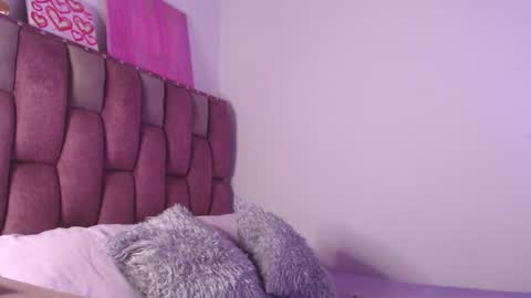 emily_w2 online show from March 13, 2026, 4:30 am