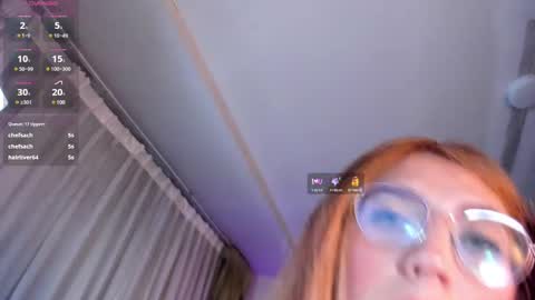 emily_warren__ online show from March 11, 2025, 11:26 pm