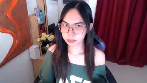 emily_xo143 online show from June 6, 2026, 6:45 pm