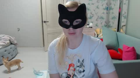 Snapshot of emily_york18 chatting on May 4, 2026, 5:42 pm Emily online show from May 4, 2026, 5:42 pm