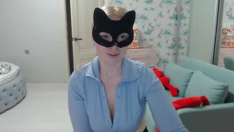 Snapshot of emily_york18 chatting on May 22, 2026, 5:29 pm Emily online show from May 22, 2026, 5:29 pm