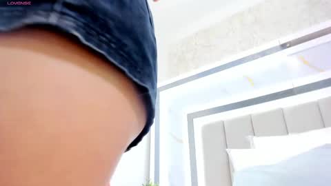 Emily online show from March 5, 2025, 5:29 pm