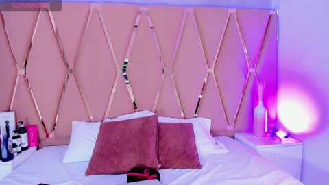 Emily online show from October 11, 2025, 2:55 am