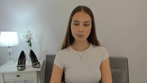 EmilyCharming online show from December 28, 2024, 9:09 am