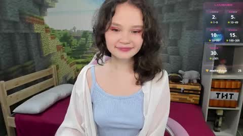 Emilyhaves online show from September 17, 2025, 8:54 pm