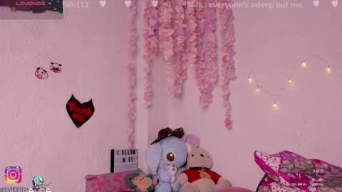 Emily online show from November 12, 2025, 3:45 pm