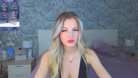 emilydancee online show from February 28, 2025, 3:04 am