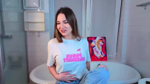 Snapshot of emilydeer chatting on November 19, 2025, 5:46 pm Emily online show from November 19, 2025, 5:46 pm