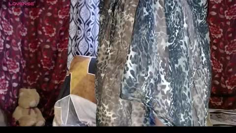 EmilyDoth online show from October 15, 2025, 4:45 am