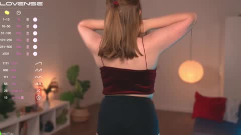 Emily  online show from January 19, 2025, 3:10 pm