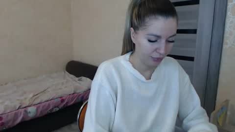 Snapshot of emilyfork chatting on November 12, 2025, 11:43 am emilyfork online show from November 12, 2025, 11:43 am