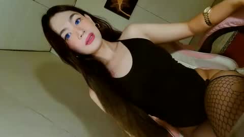 ariane online show from October 10, 2025, 10:47 am