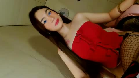 ariane online show from November 4, 2025, 8:24 am