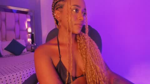 Emily  online show from January 30, 2025, 8:10 pm