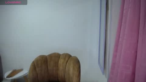 Emilyhines online show from April 21, 2026, 10:56 pm