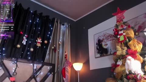 Emily Jhonson online show from December 31, 2024, 1:41 pm