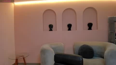 Emily online show from October 18, 2025, 3:53 am