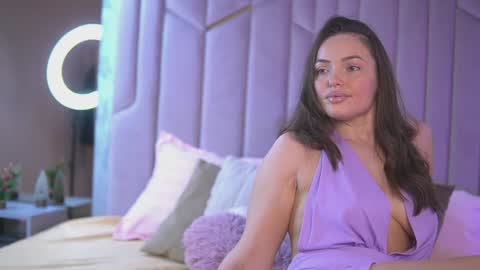 Emily online show from December 22, 2024, 8:16 am