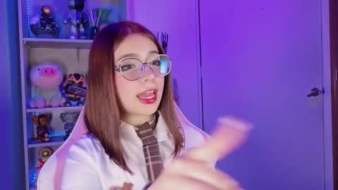 VALEEEN online show from October 30, 2025, 4:41 pm