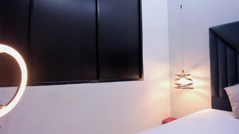 emilykartters online show from February 25, 2026, 12:15 pm