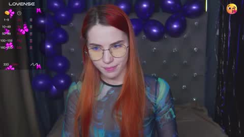 EmilyKents online show from December 4, 2025, 1:15 am