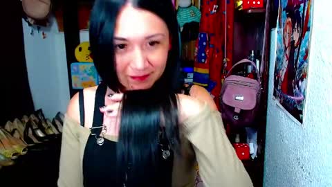 Snapshot of emilymonroe20 chatting on May 4, 2026, 2:07 am Nickole online show from May 4, 2026, 2:07 am