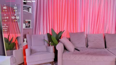 Hey i am  Emily     am -  pm online show from December 13, 2024, 11:02 am