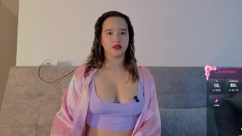 emilyrousex online show from April 23, 2026, 2:52 pm