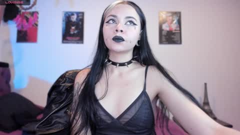  Emily Support me to have 100 likes plx online show from February 8, 2025, 1:54 am