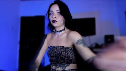  Emily Support me to have 100 likes plx online show from March 30, 2026, 7:04 pm