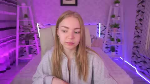  MY NAME IS Emily WELCOME EVERYONE I WILL BE HAPPY TO GIVE YOU WHAT YOU HAVE DREAMED OF FOR SO LONG online show from April 18, 2026, 5:44 am