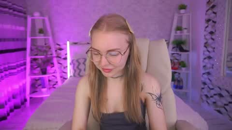  MY NAME IS Emily WELCOME EVERYONE I WILL BE HAPPY TO GIVE YOU WHAT YOU HAVE DREAMED OF FOR SO LONG online show from June 5, 2026, 6:52 am