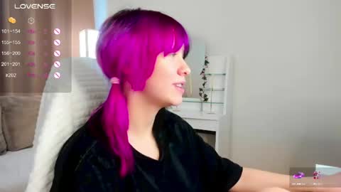 Snapshot of emilytrase chatting on June 22, 2026, 2:35 am Betty online show from June 22, 2026, 2:35 am