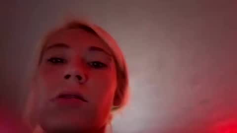 emilywarren296 online show from September 24, 2025, 3:04 pm