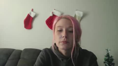 emilywarren296 online show from November 13, 2025, 4:39 pm