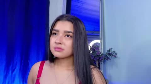 Snapshot of emilyy05_ chatting on May 2, 2026, 1:10 am Emily online show from May 2, 2026, 1:10 am