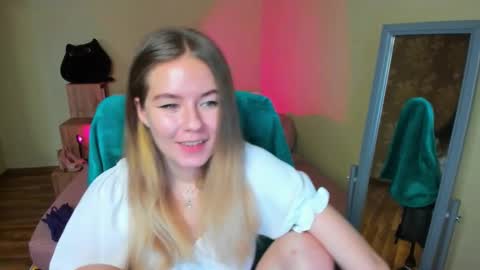 Emily online show from January 31, 2025, 9:48 am