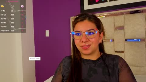 emilyy_cooperr online show from April 20, 2026, 12:19 pm