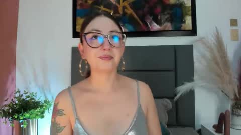 Emilyy Watson online show from January 15, 2026, 9:29 pm
