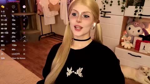 emimiy online show from October 8, 2025, 8:23 am