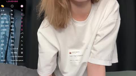 Nadya online show from October 22, 2025, 10:15 am